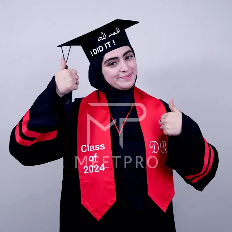 Toge de soutenance en Satin