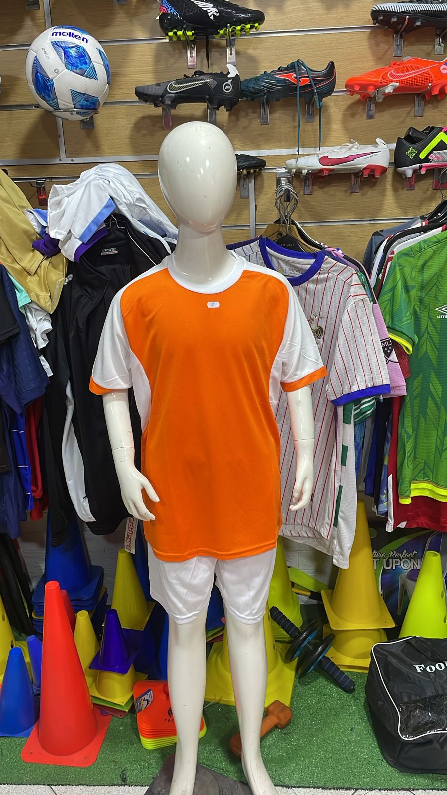 Ensemble Maillot et Short de Football "Simple" – Image 12