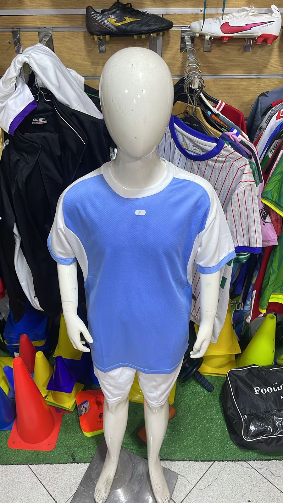 Ensemble Maillot et Short de Football "Simple" – Image 17