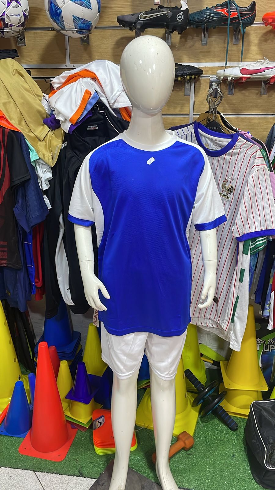 Ensemble Maillot et Short de Football "Simple" – Image 16