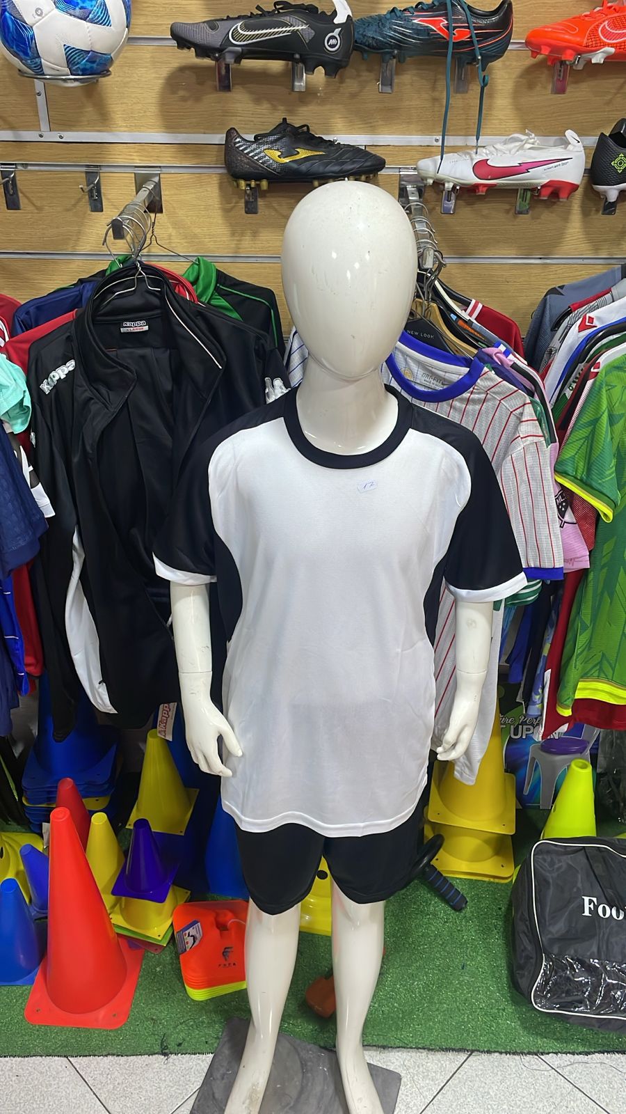 Ensemble Maillot et Short de Football "Simple" – Image 6