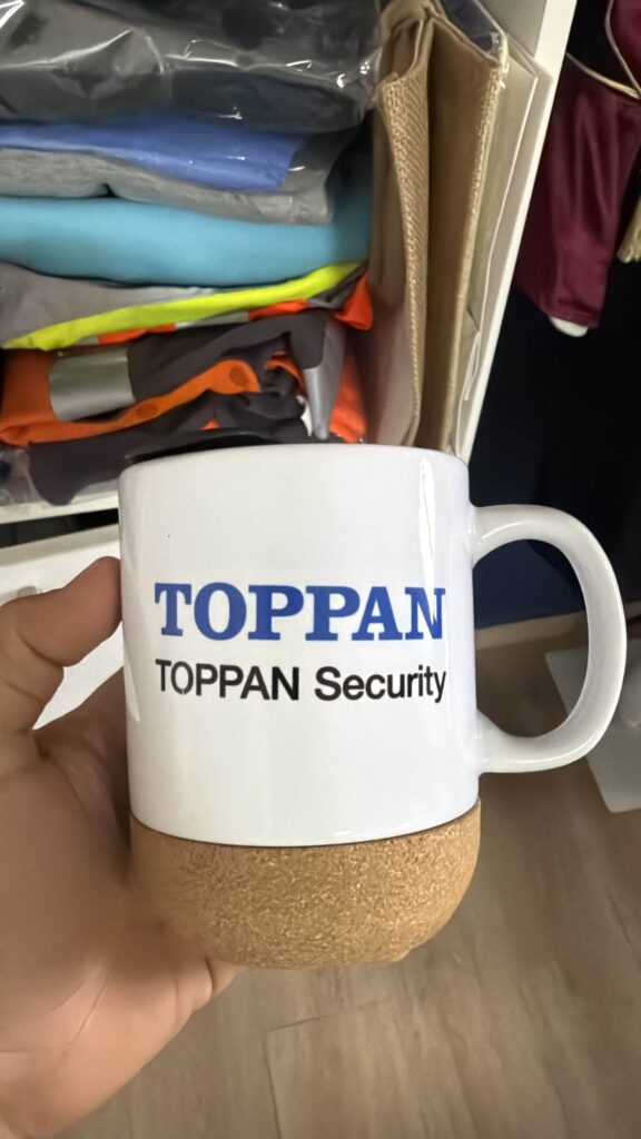 Mug en céramique et liège personnalisé avec logo – MeetPro Casablanca